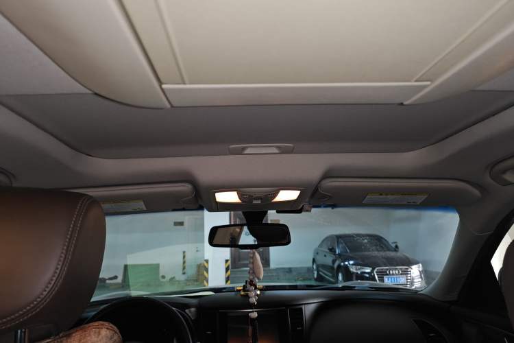 Used Infiniti QX70 2013 3.7L Supreme Edition Headliner
