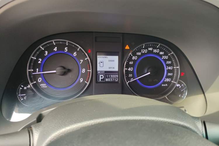 Used Infiniti QX70 2013 3.7L Standard Edition Instrument Cluster