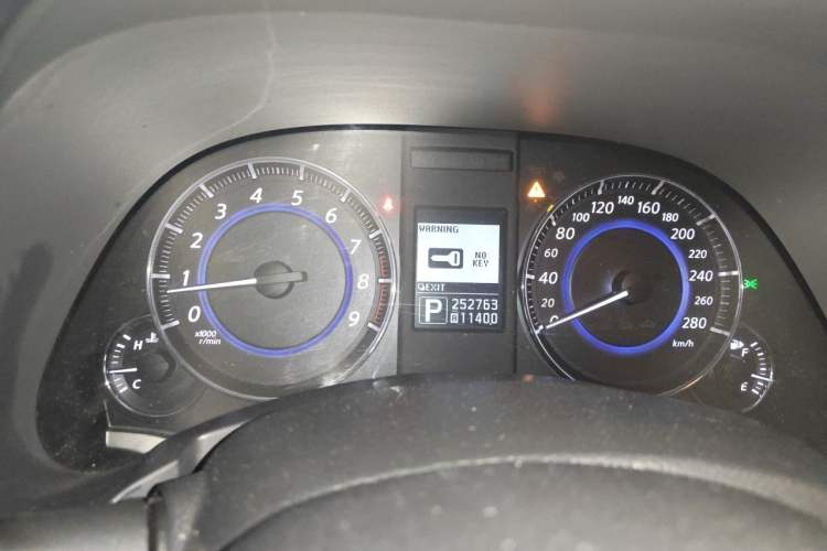 Used Infiniti QX70 2013 3.7L Standard Edition Instrument Cluster