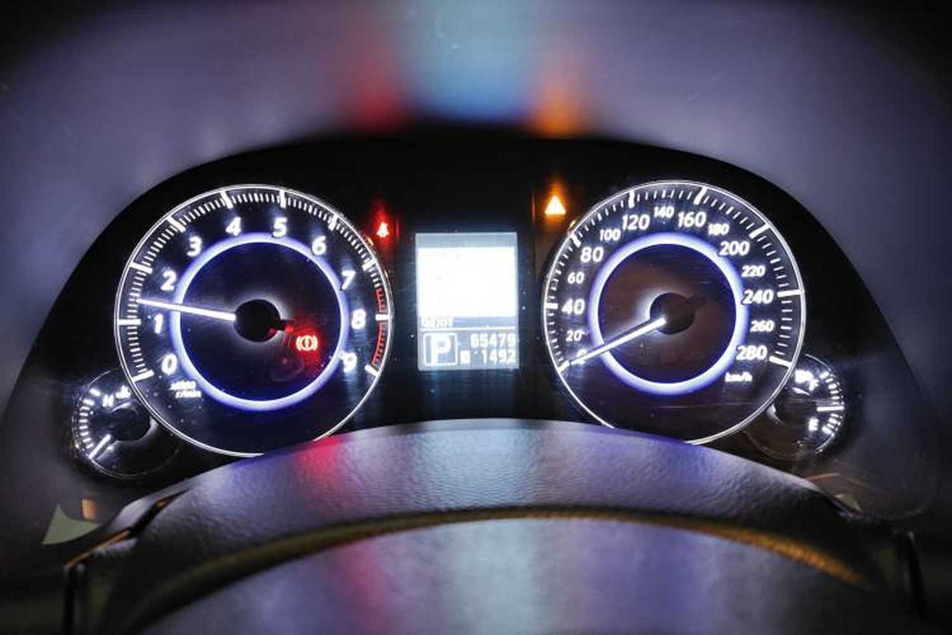 Used Infiniti QX70 2013 3.7L Supreme Edition Instrument Cluster
