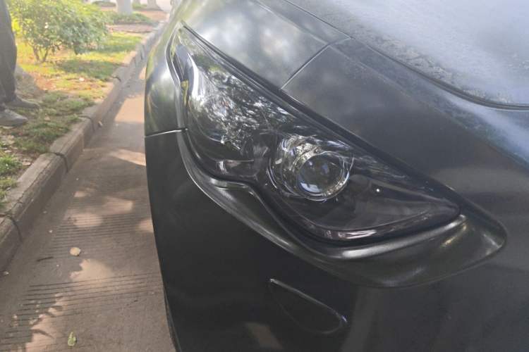 Used Infiniti QX70 2013 3.7L Standard Edition Right Front Headlight