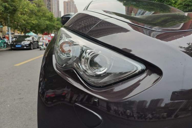 Used Infiniti QX70 2013 3.7L Standard Edition Right Front Headlight