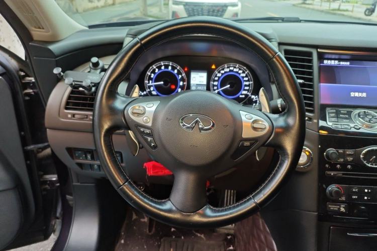 Used Infiniti QX70 2013 3.7L Standard Edition Steering Wheel