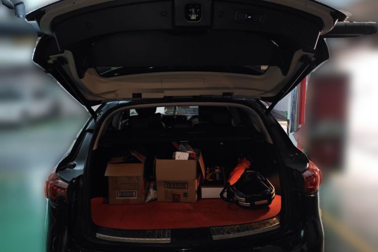 Used Infiniti QX70 2013 3.7L Supreme Edition Trunk