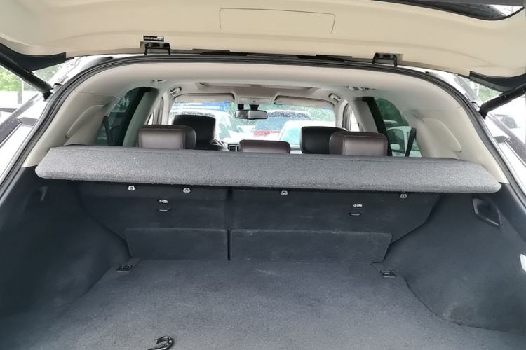 Used Infiniti QX70 2013 3.7L Standard Edition Trunk
