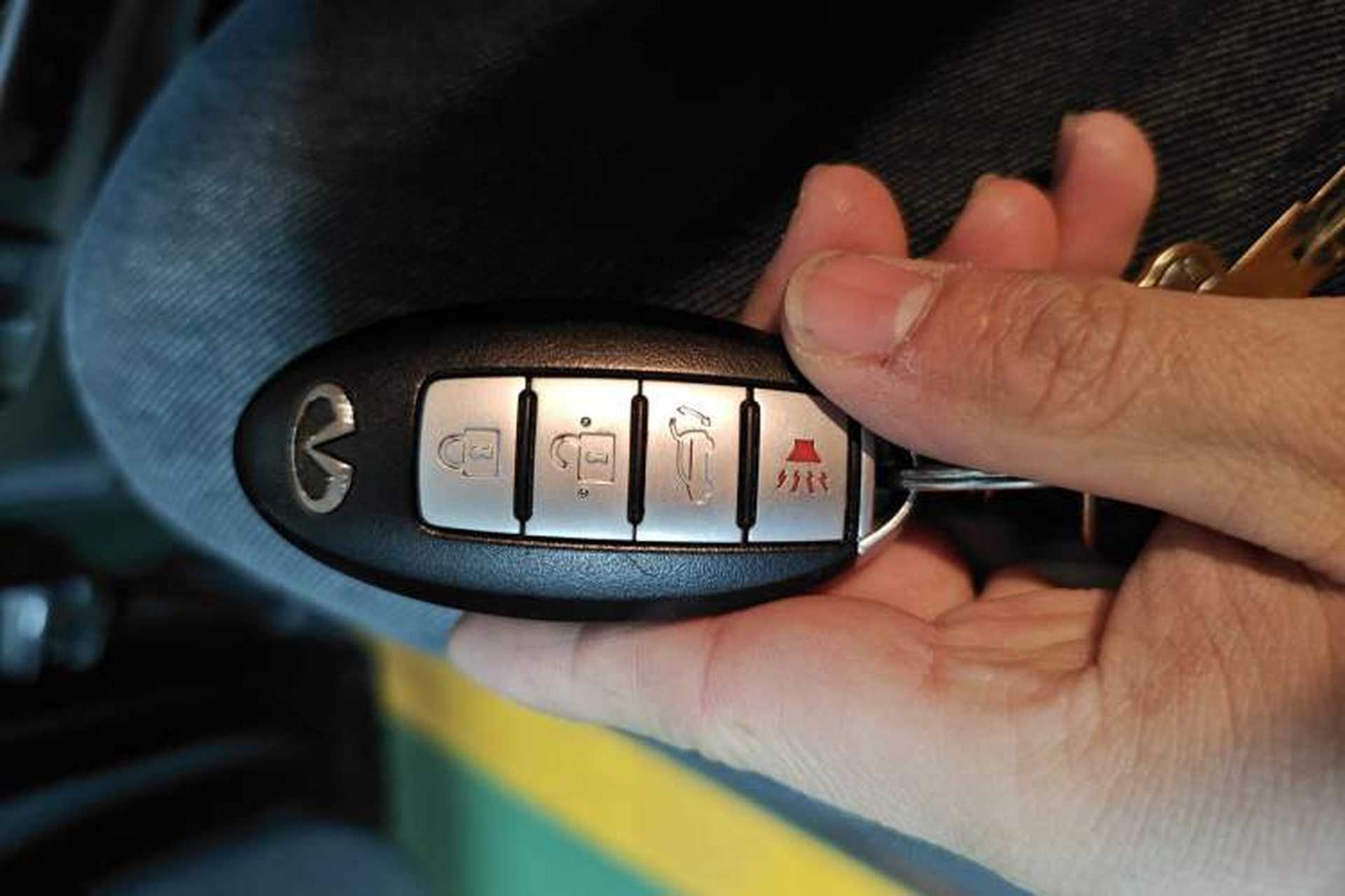 Used Infiniti QX70 2013 3.7L Supreme Edition Vehicle Key