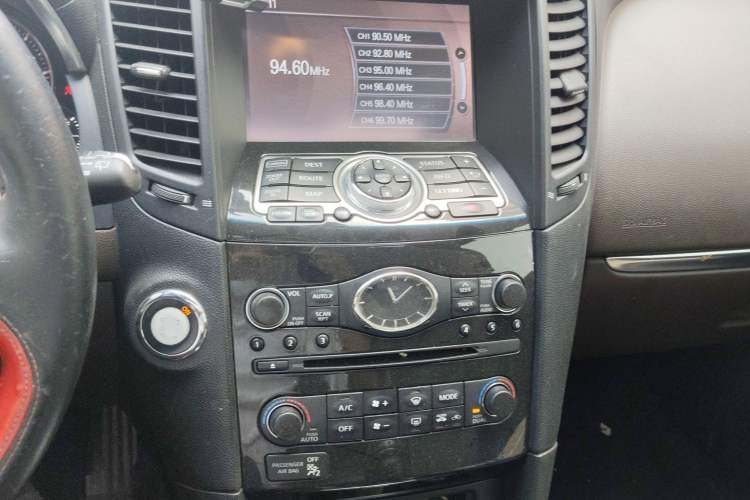 Used Infiniti QX70 2013 3.7L Standard Edition Audio And AC Panel