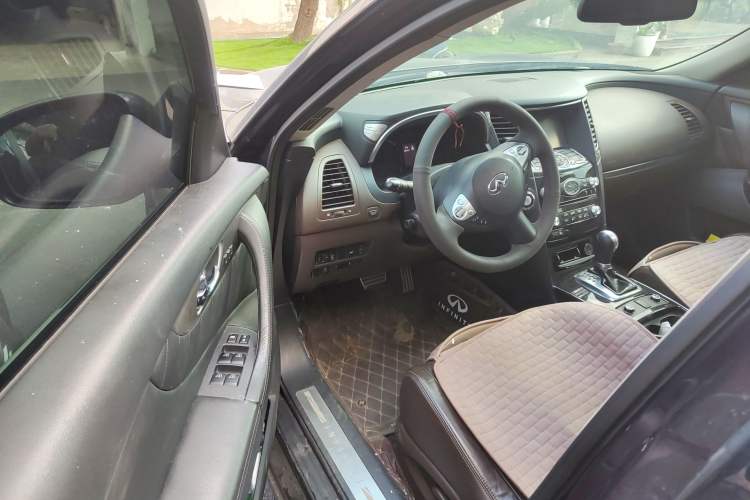Used Infiniti QX70 2013 3.7L Standard Edition Driver Seat