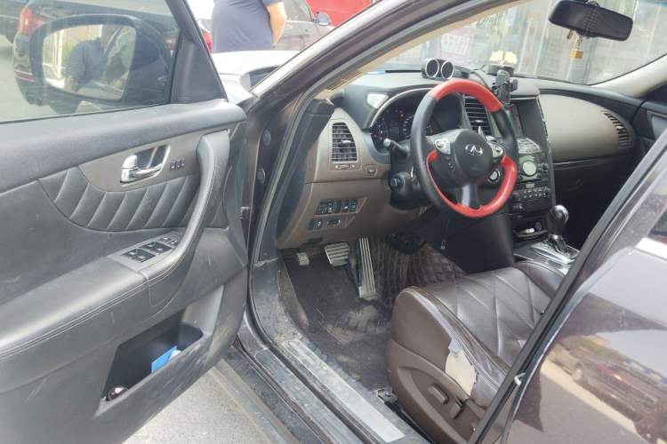 Used Infiniti QX70 2013 3.7L Standard Edition Driver Seat