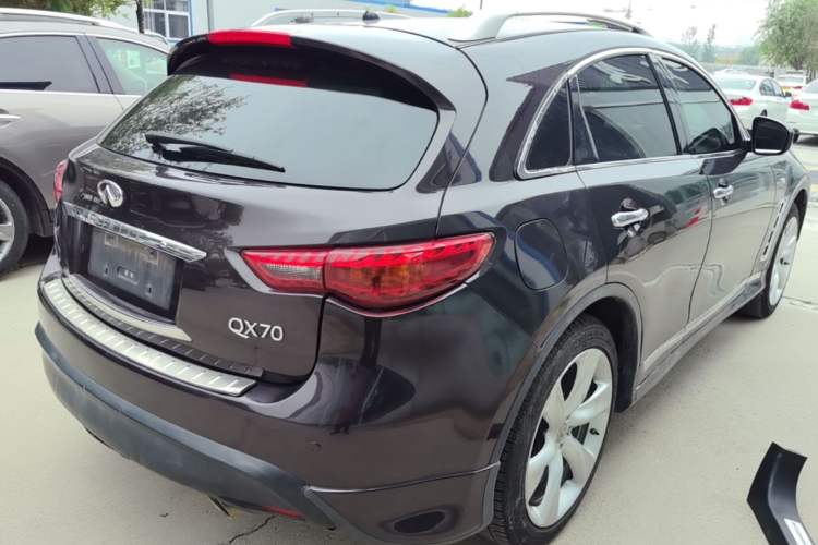 Used Infiniti QX70 2013 3.7L Standard Edition Rear Right 45 Deg