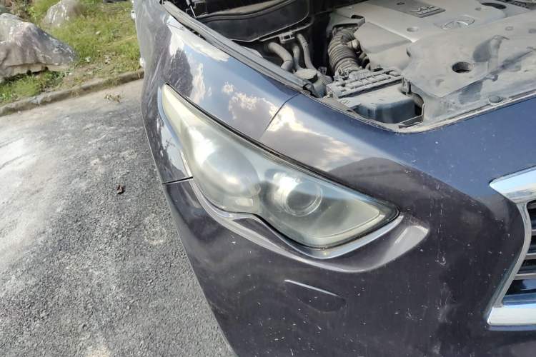 Used Infiniti QX70 2013 3.7L Standard Edition Right Front Headlight