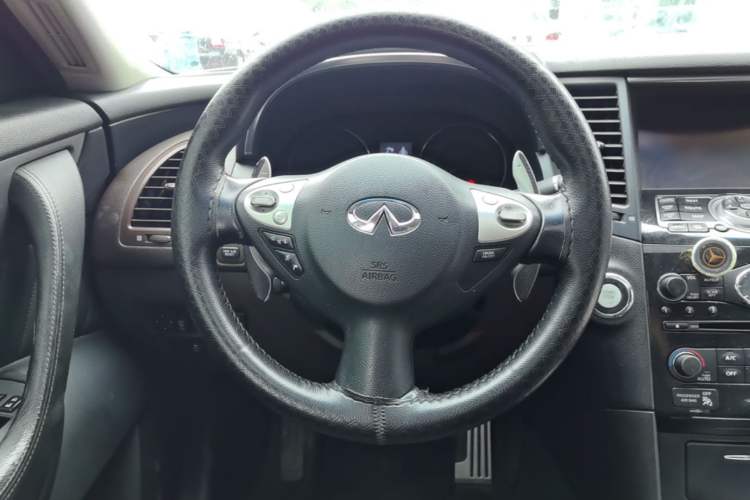 Used Infiniti QX70 2013 3.7L Standard Edition Steering Wheel