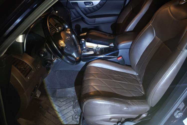 Used Infiniti QX70 2013 3.7L Standard Edition Left Front Seat