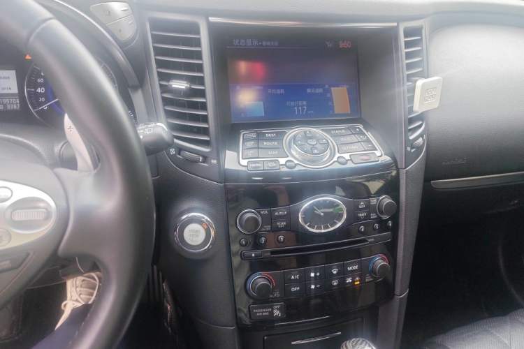 Used Infiniti QX70 2013 3.7L Supreme Edition Audio And AC Panel