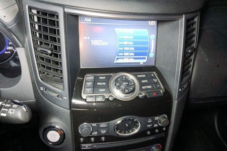 Used Infiniti QX70 2013 3.7L Standard Edition Audio And AC Panel