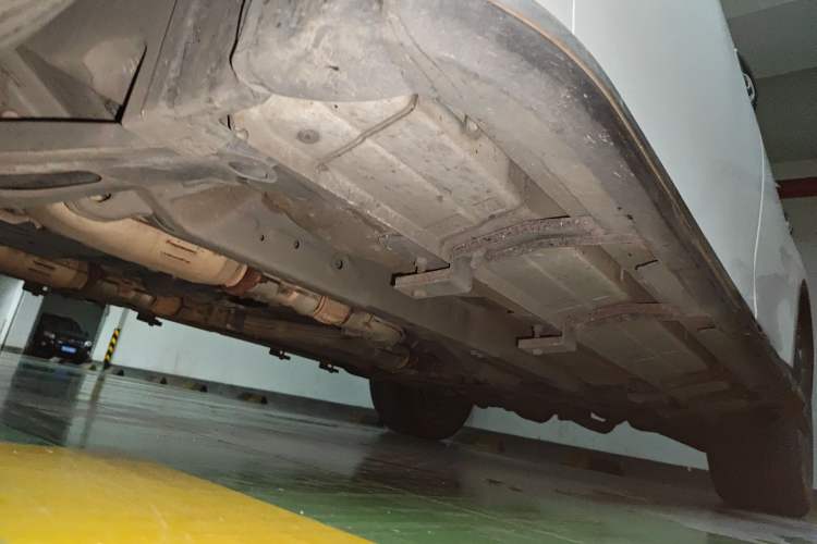 Used Infiniti QX70 2013 3.7L Standard Edition Chassis Front Left