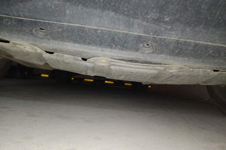 Used Infiniti QX70 2013 3.7L Standard Edition Chassis Front