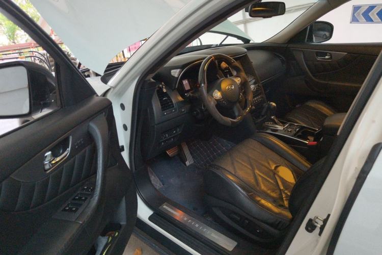 Used Infiniti QX70 2013 3.7L Supreme Edition Driver Seat