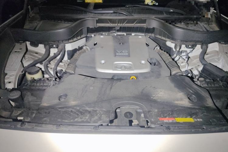 Used Infiniti QX70 2013 3.7L Standard Edition Engine Bay