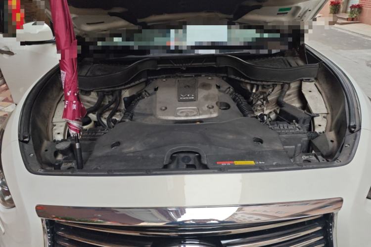 Used Infiniti QX70 2013 3.7L Standard Edition Engine Bay