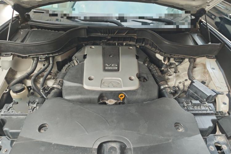 Used Infiniti QX70 2013 3.7L Standard Edition Engine Bay