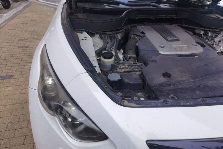 Used Infiniti QX70 2013 3.7L Standard Edition Engine Bay Right