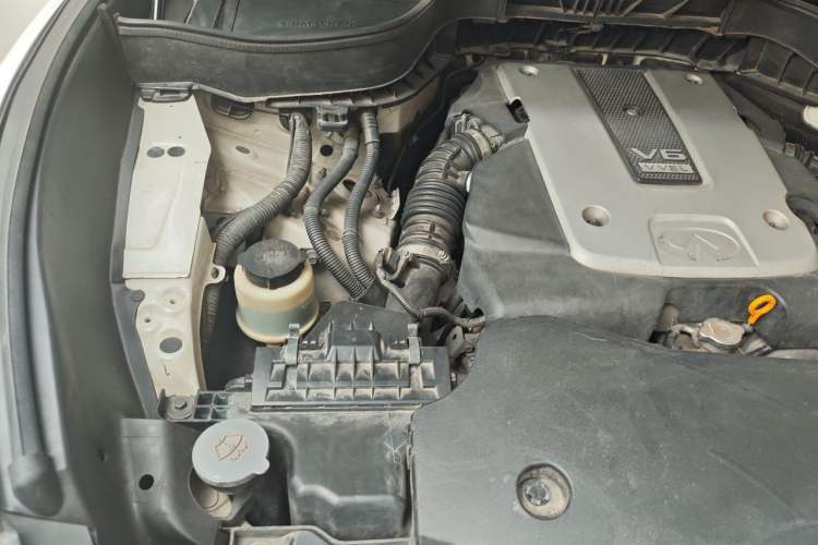 Used Infiniti QX70 2013 3.7L Standard Edition Engine Bay Right