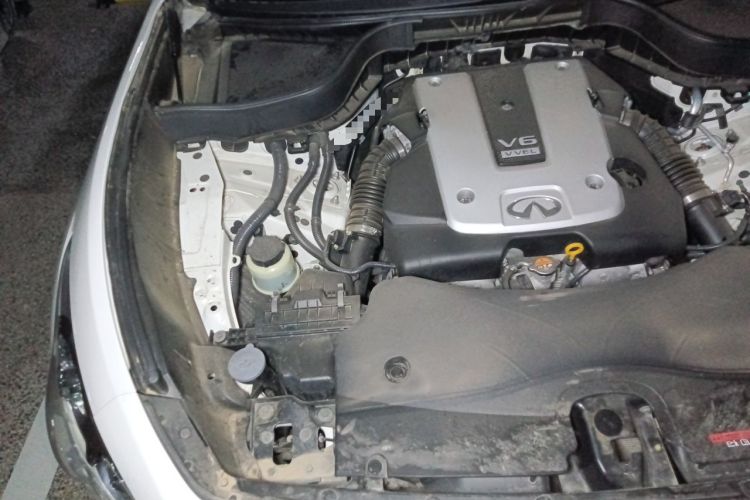 Used Infiniti QX70 2013 3.7L Standard Edition Engine Bay Right
