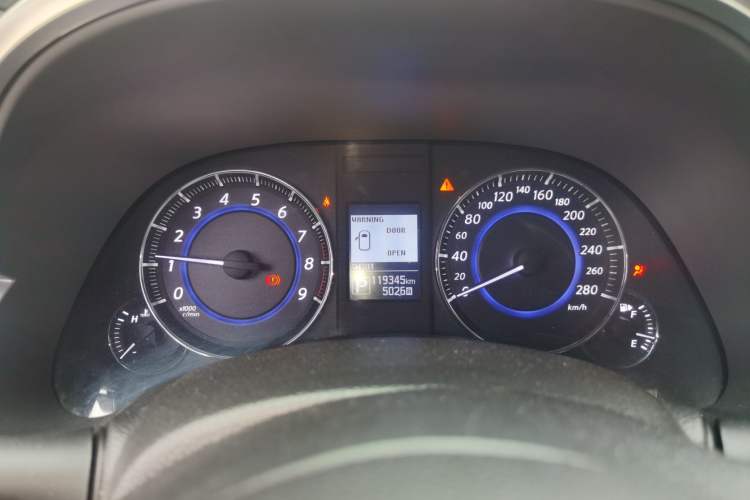 Used Infiniti QX70 2013 3.7L Standard Edition Instrument Cluster