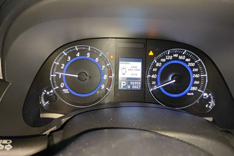 Used Infiniti QX70 2013 3.7L Standard Edition Instrument Cluster