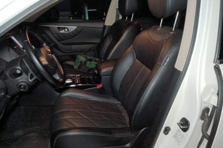 Used Infiniti QX70 2013 3.7L Standard Edition Left Front Seat