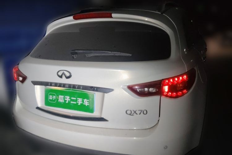 Used Infiniti QX70 2013 3.7L Standard Edition Rear
