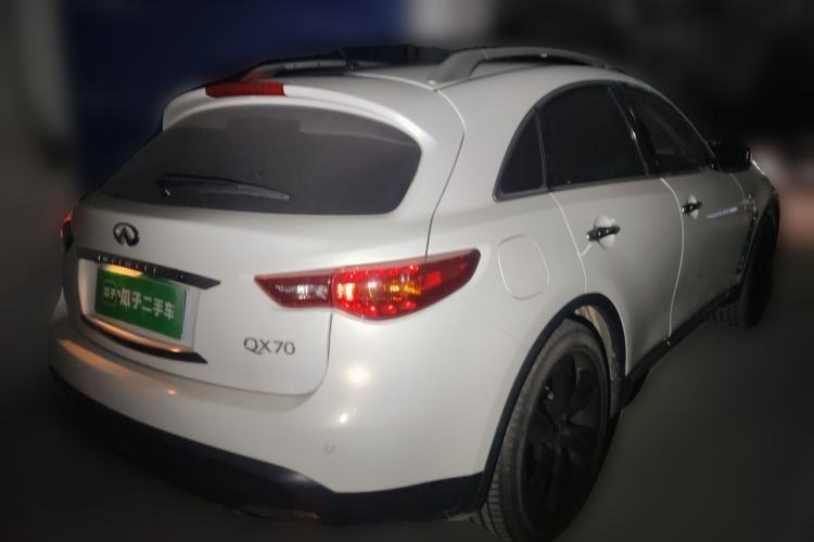 Used Infiniti QX70 2013 3.7L Standard Edition Rear Right 45 Deg