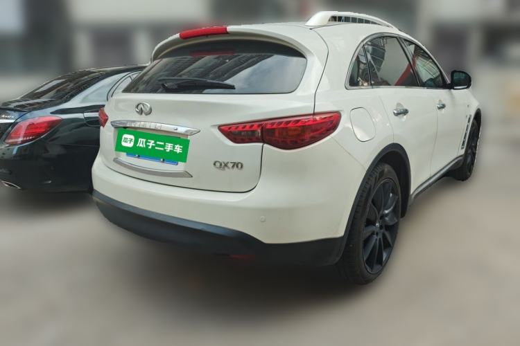 Used Infiniti QX70 2013 3.7L Standard Edition Rear Right 45 Deg