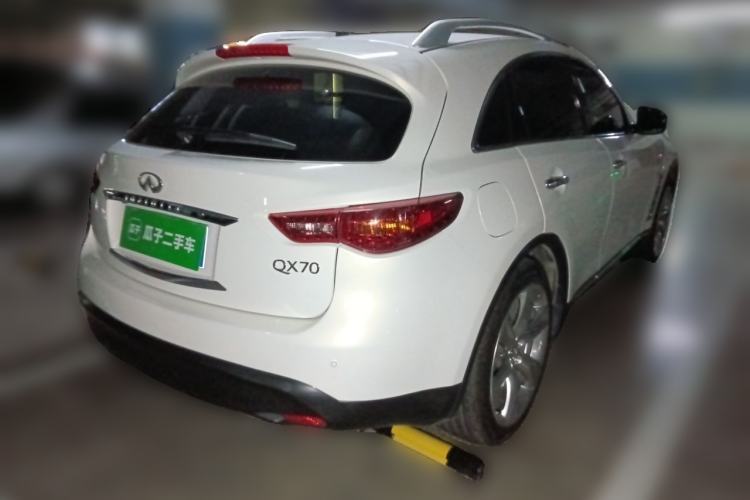 Used Infiniti QX70 2013 3.7L Standard Edition Rear Right 45 Deg