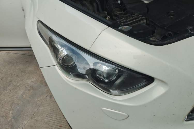 Used Infiniti QX70 2013 3.7L Standard Edition Right Front Headlight