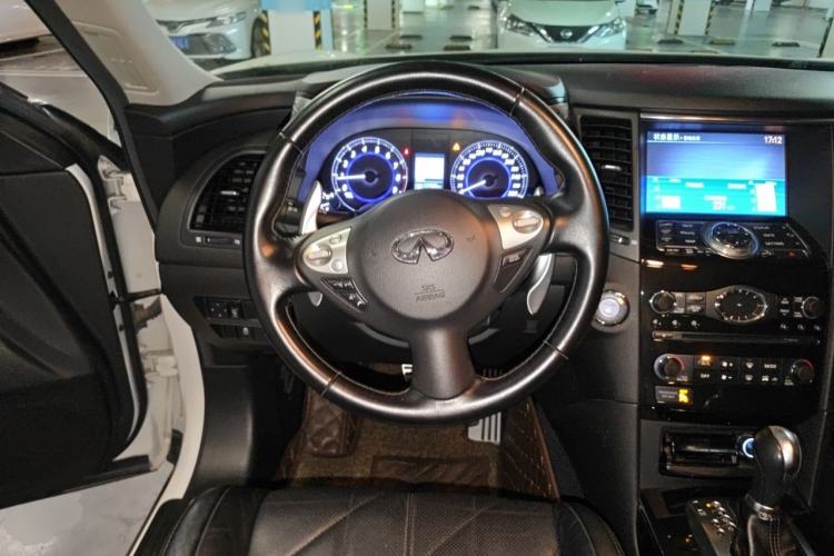 Used Infiniti QX70 2013 3.7L Standard Edition Steering Wheel