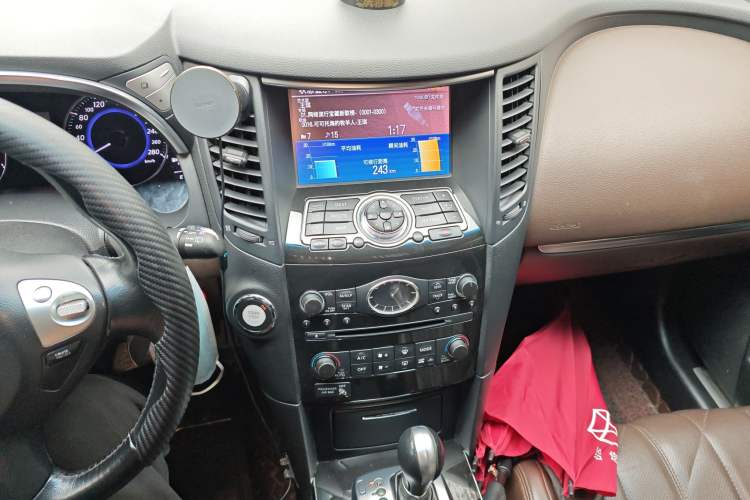 Used Infiniti QX70 2013 3.7L Standard Edition Audio And AC Panel