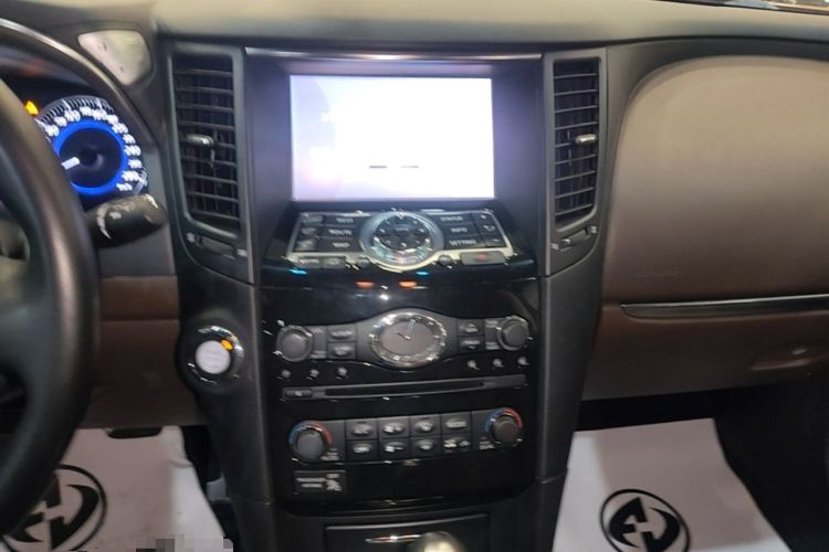 Used Infiniti QX70 2013 3.7L Standard Edition Audio And AC Panel