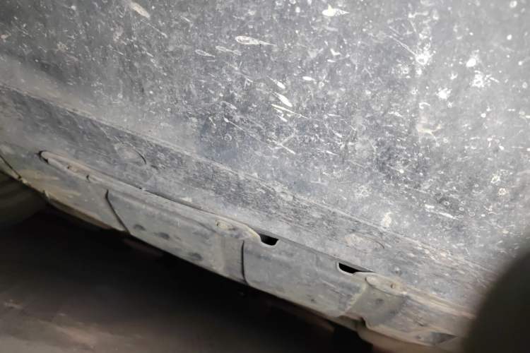 Used Infiniti QX70 2013 3.7L Standard Edition Chassis Front