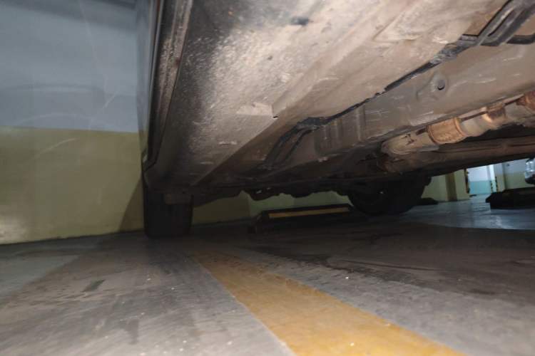 Used Infiniti QX70 2013 3.7L Standard Edition Chassis Front Right