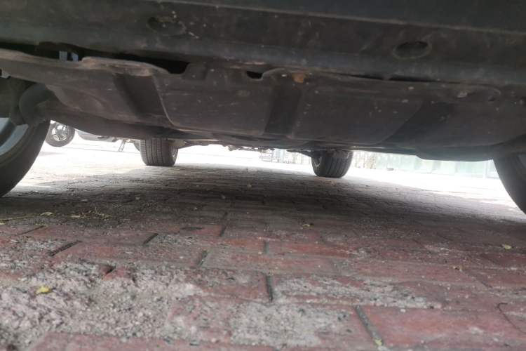 Used Infiniti QX70 2013 3.7L Standard Edition Chassis Front
