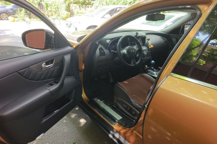 Used Infiniti QX70 2013 3.7L Standard Edition Driver Seat