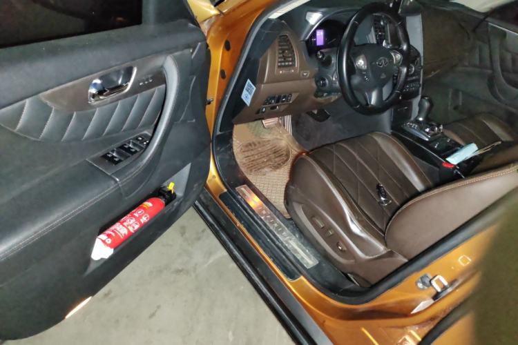 Used Infiniti QX70 2013 3.7L Standard Edition Driver Seat