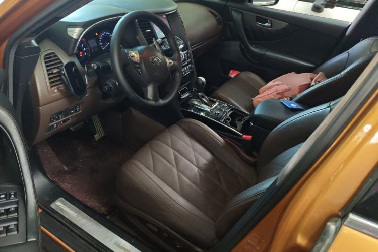 Used Infiniti QX70 2013 3.7L Standard Edition Driver Seat