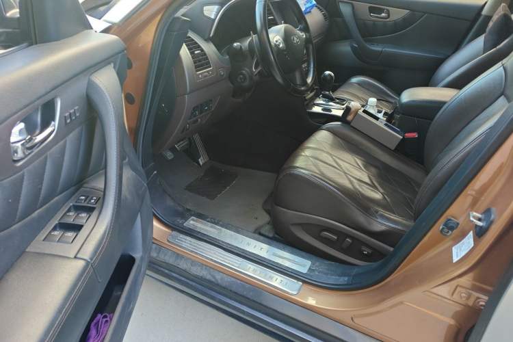Used Infiniti QX70 2013 3.7L Standard Edition Driver Seat