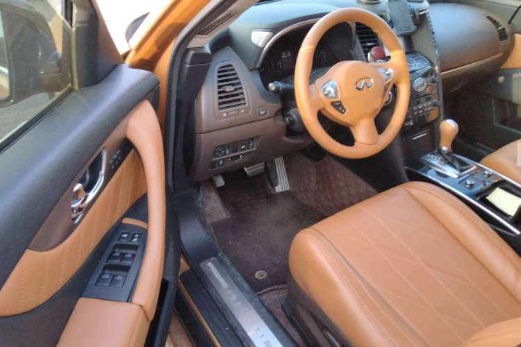 Used Infiniti QX70 2013 3.7L Supreme Edition Driver Seat