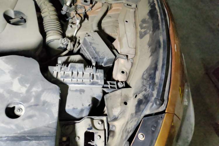 Used Infiniti QX70 2013 3.7L Standard Edition Engine Bay Left