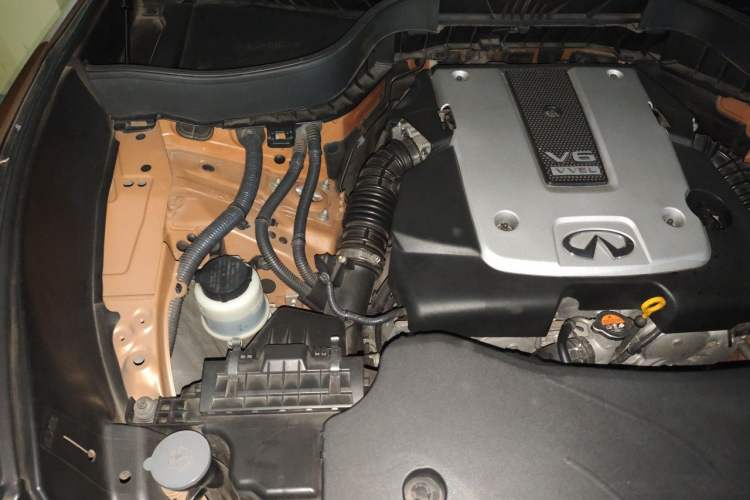 Used Infiniti QX70 2013 3.7L Standard Edition Engine Bay Right