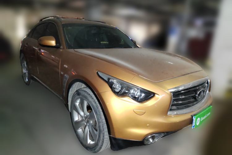 Used Infiniti QX70 2013 3.7L Standard Edition Front Right 45 Deg